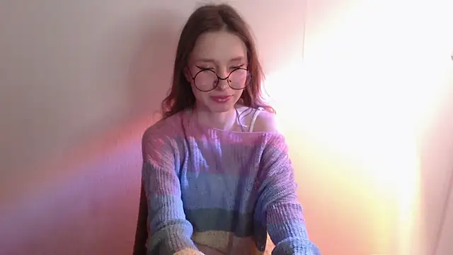  Hanna Moon  online show from 4, 5, 2026