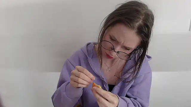 Snapshot of _Hanna_Moon_ chatting on 16, 4, 2026 Hanna Moon online show from 16, 4, 2026