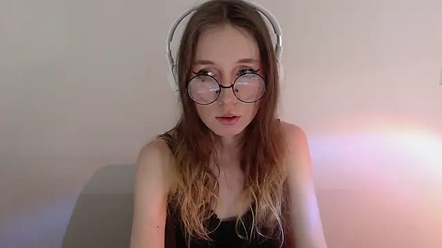  Hanna Moon  online show from 13, 5, 2026
