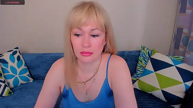 EllenMoore online show from 5, 6, 2026