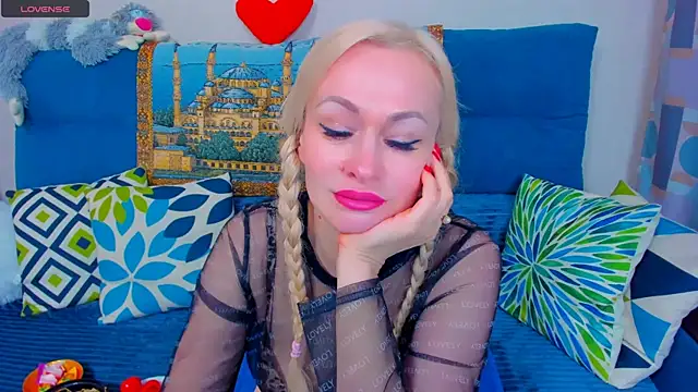 EllenMoore online show from 15, 1, 2025