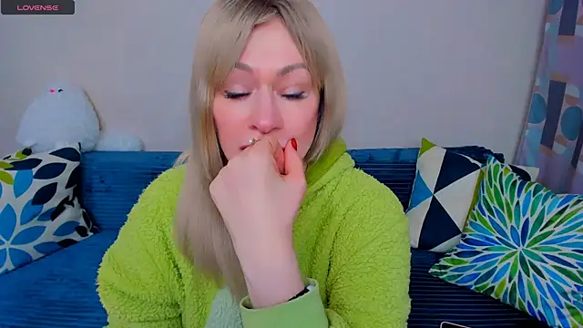 EllenMoore online show from 1, 4, 2026