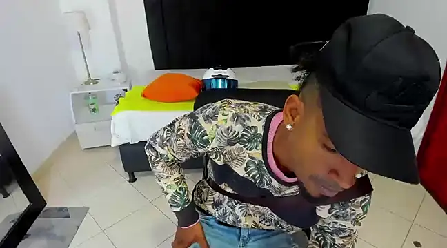 anhtony wayans online show from 3, 2, 2025