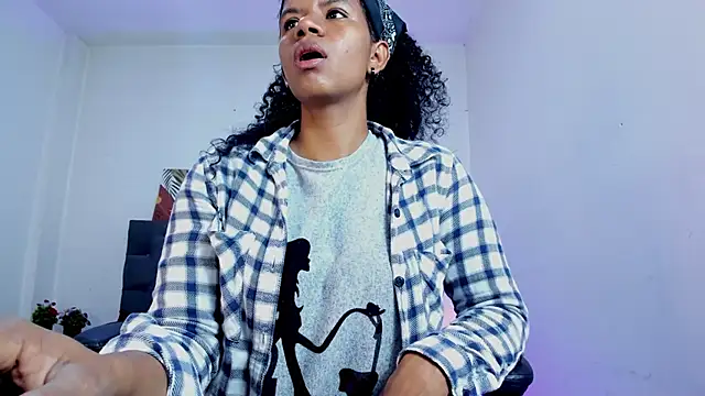 Ellie Alves online show from 9, 10, 2025