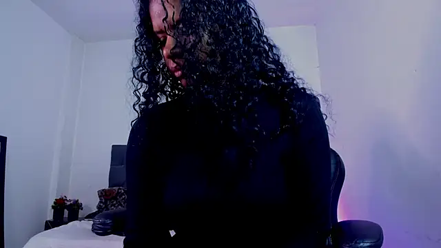 Ellie Alves online show from 30, 9, 2025