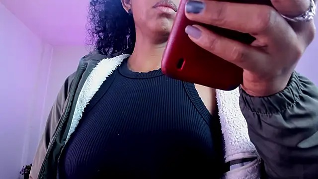 Ellie Alves online show from 20, 11, 2025