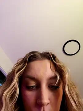 LilyOrion online show from 6, 11, 2025