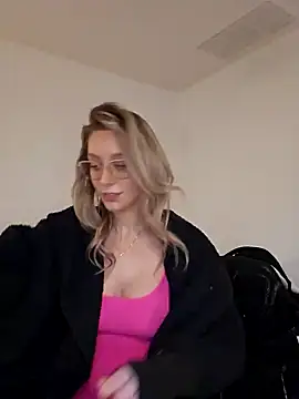 LilyOrion online show from 28, 1, 2025