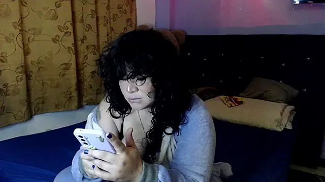 ANGELIQUE KLANE online show from 9, 10, 2025