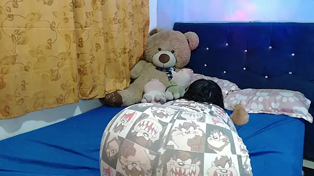 ANGELIQUE KLANE online show from 3, 2, 2026