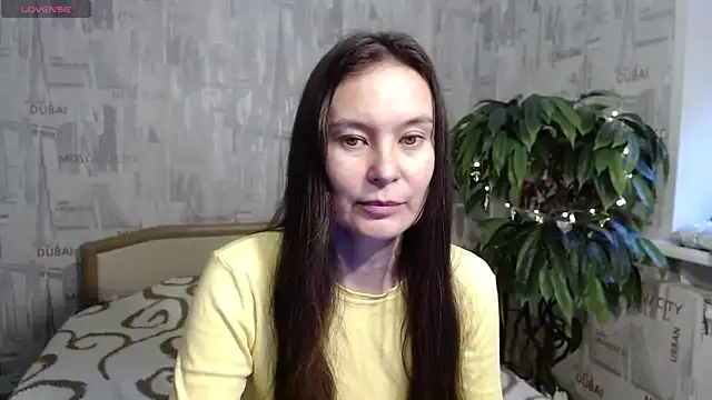 Snapshot of GinaQSoul chatting on 4, 6, 2026 GinaQSoul online show from 4, 6, 2026