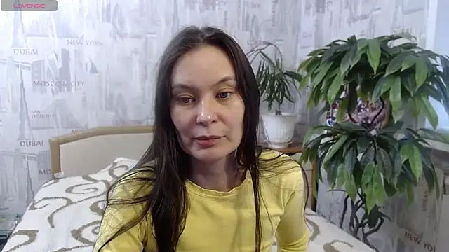 Snapshot of GinaQSoul chatting on 21, 4, 2026 GinaQSoul online show from 21, 4, 2026