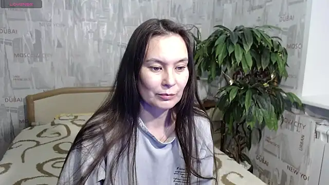 Snapshot of GinaQSoul chatting on 25, 6, 2026 GinaQSoul online show from 25, 6, 2026