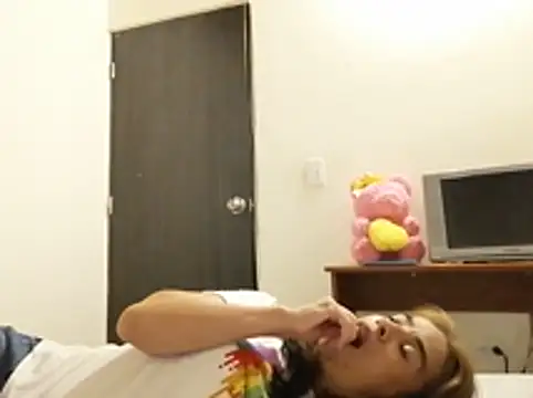 mari657 online show from 4, 2, 2025