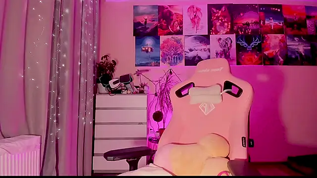 GoodWitch  online show from 7, 3, 2025