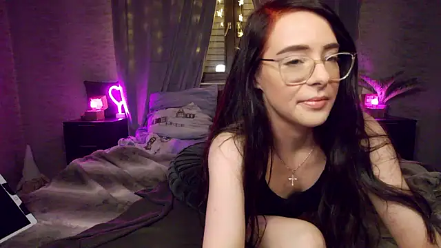 Carmen Monroe online show from 28, 11, 2025