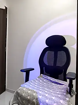 MumbaiMaskGirl online show from 29, 9, 2025