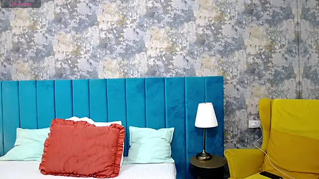 LisaCroft online show from 12, 11, 2025