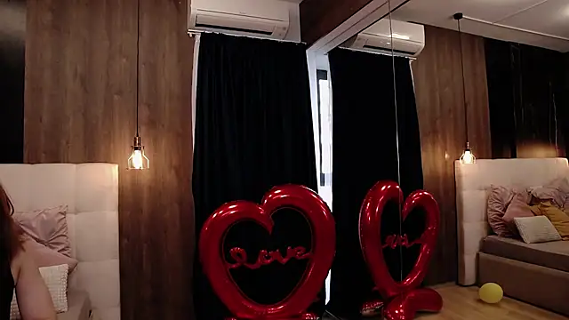 LisaCroft online show from 19, 3, 2025