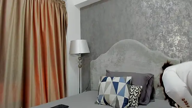 LisaCroft online show from 19, 2, 2026