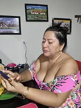 Snapshot of Brenda_Berck_ chatting on 12, 6, 2026 Brenda Berck online show from 12, 6, 2026