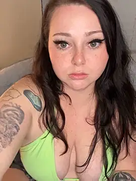 Snapshot of Kira_tattoo chatting on 8, 2, 2026 Kira tattoo online show from 8, 2, 2026