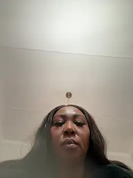Bootyliciouse21X online show from 17, 5, 2026