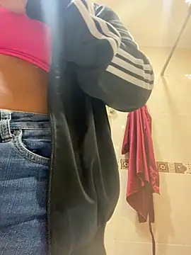 Fancyxlove online show from 22, 10, 2025