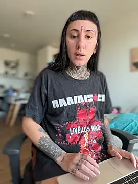 Snapshot of samisamsx chatting on 9, 10, 2025 samisamsx online show from 9, 10, 2025