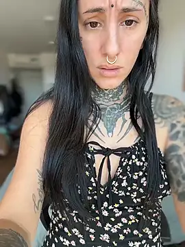 Snapshot of samisamsx chatting on 13, 10, 2025 samisamsx online show from 13, 10, 2025