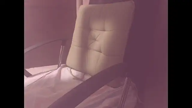 belleblondmature online show from 5, 10, 2025