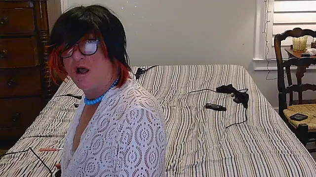 HelloKittyLapDog online show from 11, 2, 2026