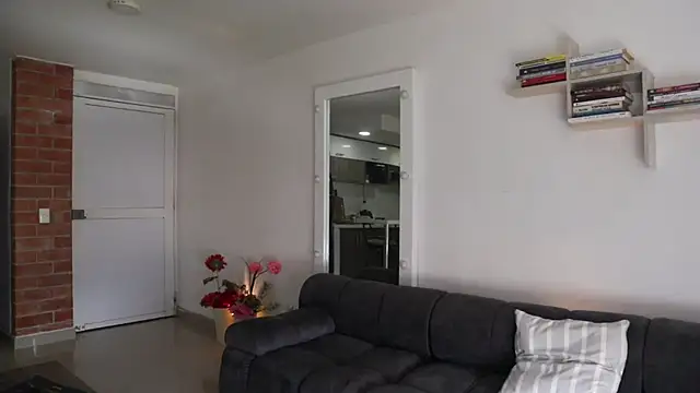  Vahos  online show from 4, 11, 2025