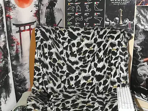 00george online show from 27, 11, 2025