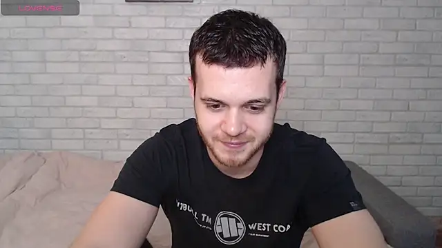 Snapshot of Alexxx_horny chatting on 18, 1, 2026 Alexxx horny online show from 18, 1, 2026