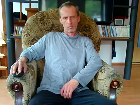 Snapshot of xxBareBabyxx chatting on 6, 10, 2025 xxBareBabyxx online show from 6, 10, 2025