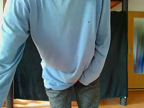 Snapshot of xxBareBabyxx chatting on 9, 9, 2025 xxBareBabyxx online show from 9, 9, 2025