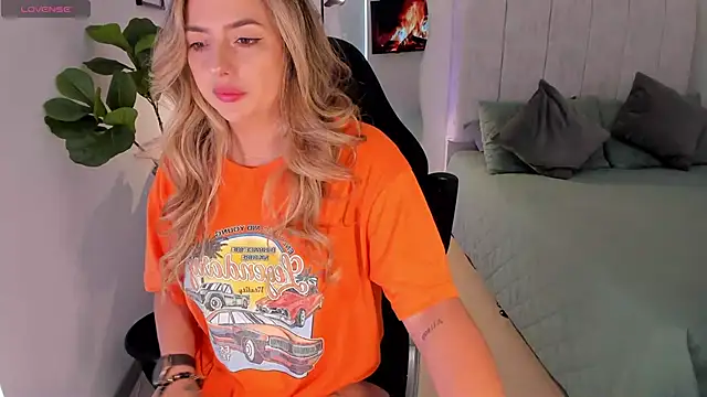 AmyWood online show from 25, 2, 2026