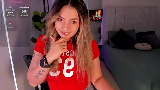 Snapshot of AmyWood chatting on 6, 7, 2026 AmyWood online show from 6, 7, 2026