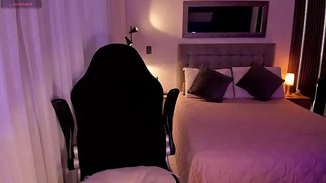 AmyWood online show from 2, 10, 2025