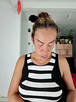 YOURSDEBORA online show from 25, 11, 2025