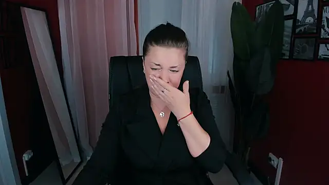 AnaMills online show from 16, 9, 2025