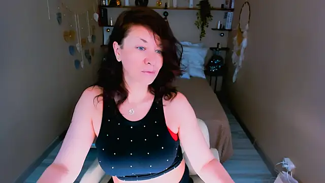 AnaMills online show from 16, 12, 2025