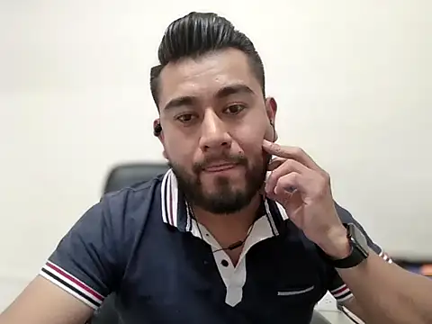 youmanhorny online show from 15, 4, 2026