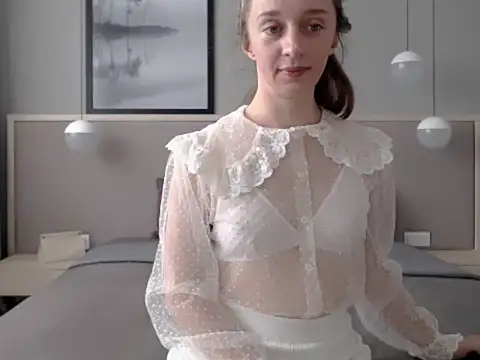 ShySchoolGirl online show from 10, 10, 2025