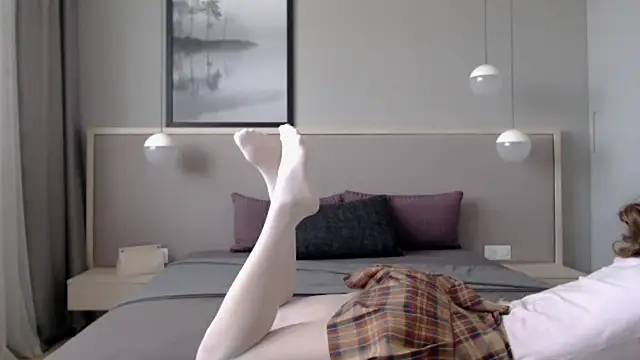 ShySchoolGirl online show from 6, 10, 2025