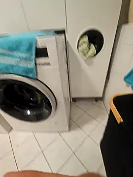 Snapshot of NiceHunter89 chatting on 3, 2, 2026 NiceHunter89 online show from 3, 2, 2026