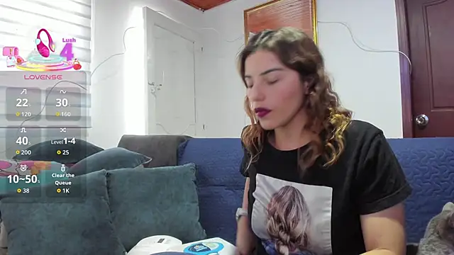 Snapshot of Arenne_rouse chatting on 7, 11, 2025 Arenne rouse online show from 7, 11, 2025