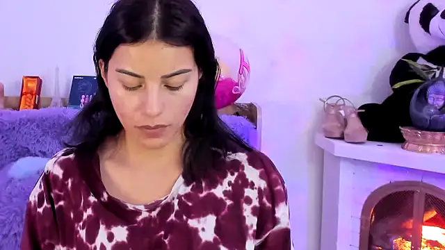 Snapshot of Arenne_rouse chatting on 4, 2, 2025 Arenne rouse online show from 4, 2, 2025