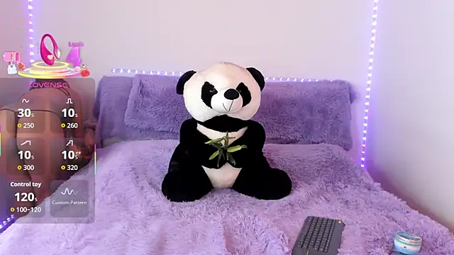 Snapshot of Arenne_rouse chatting on 9, 9, 2025 Arenne rouse online show from 9, 9, 2025